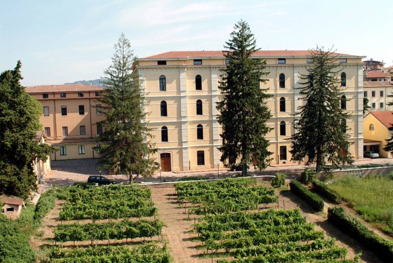  Istituto Tecnico Agrario “De Sanctis” di Avellino
